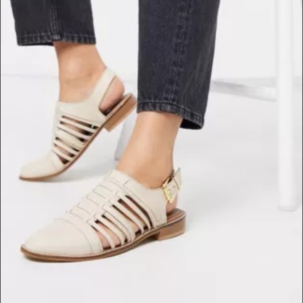 Tan strap woven loader sandal
